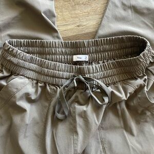 TNA Army Green Lightweight Jogger Pants in Size Medium